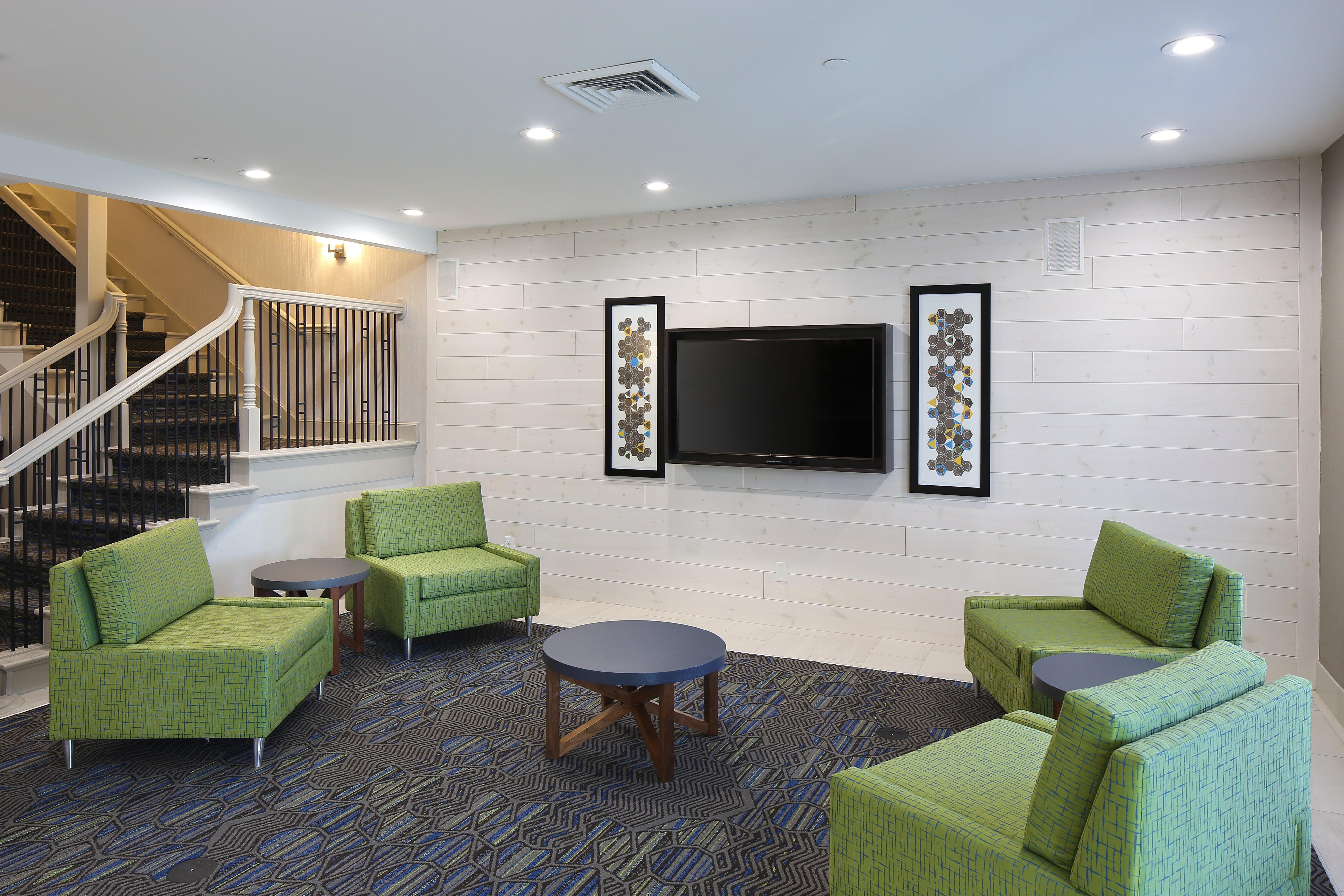 Holiday Inn Express Grand Rapids Southwest, An Ihg Hotel Grandville Bagian luar foto